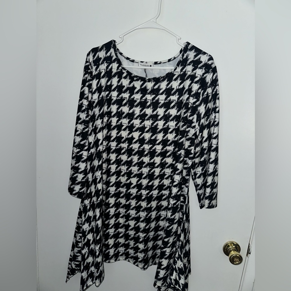 Nuggles Blouse (Sharkbite)